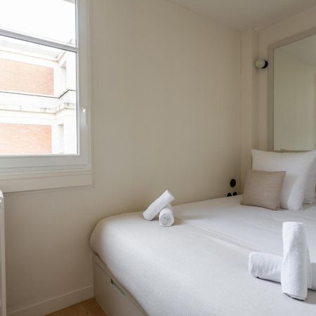 The Carla Suite Eiffel Tower View Paris Exterior photo